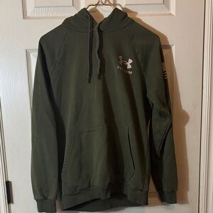 Under Armour Men's Olive Green Hoodie